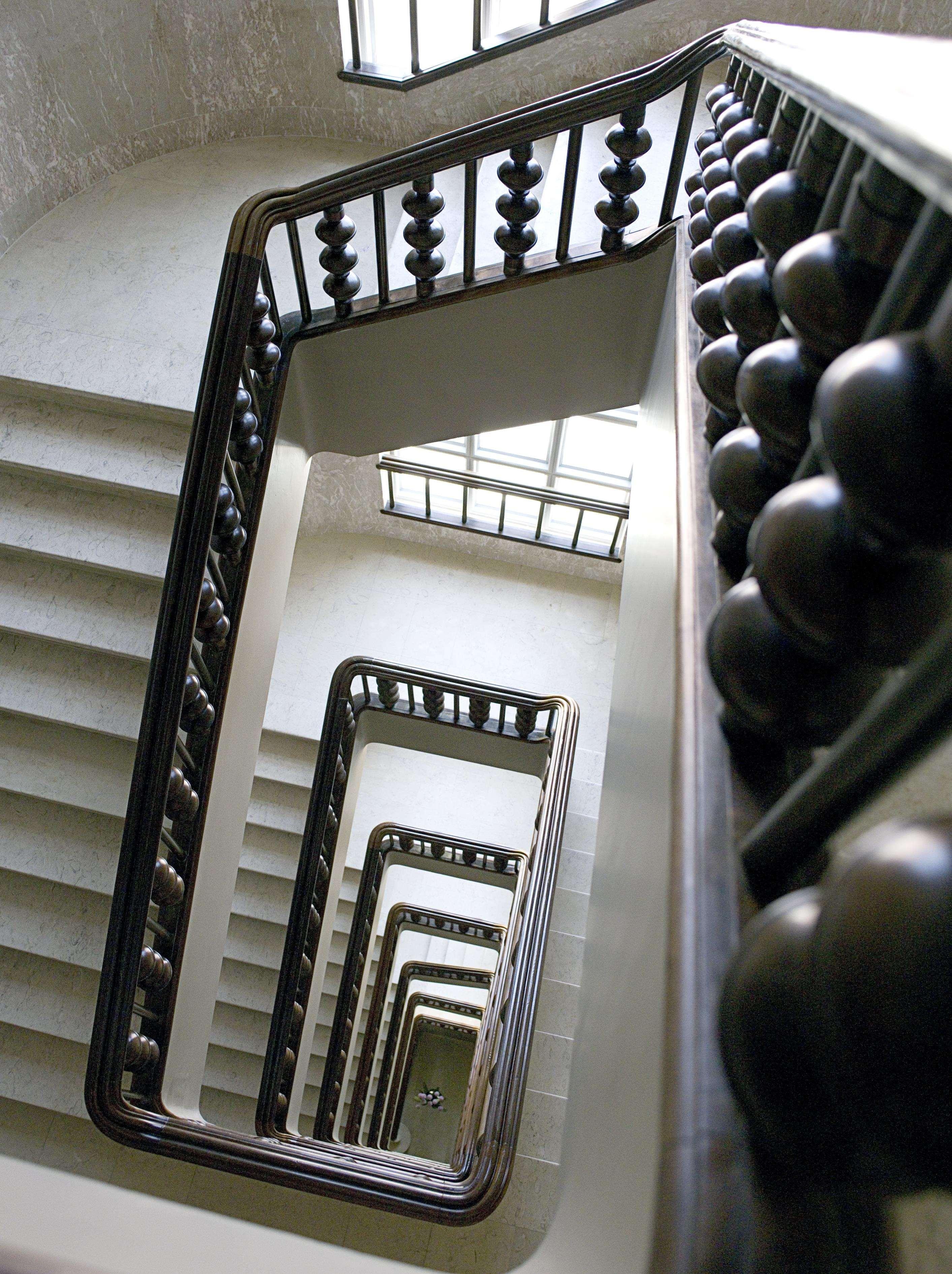Altis Avenida Hotel Lisbon Exterior photo Staircase
