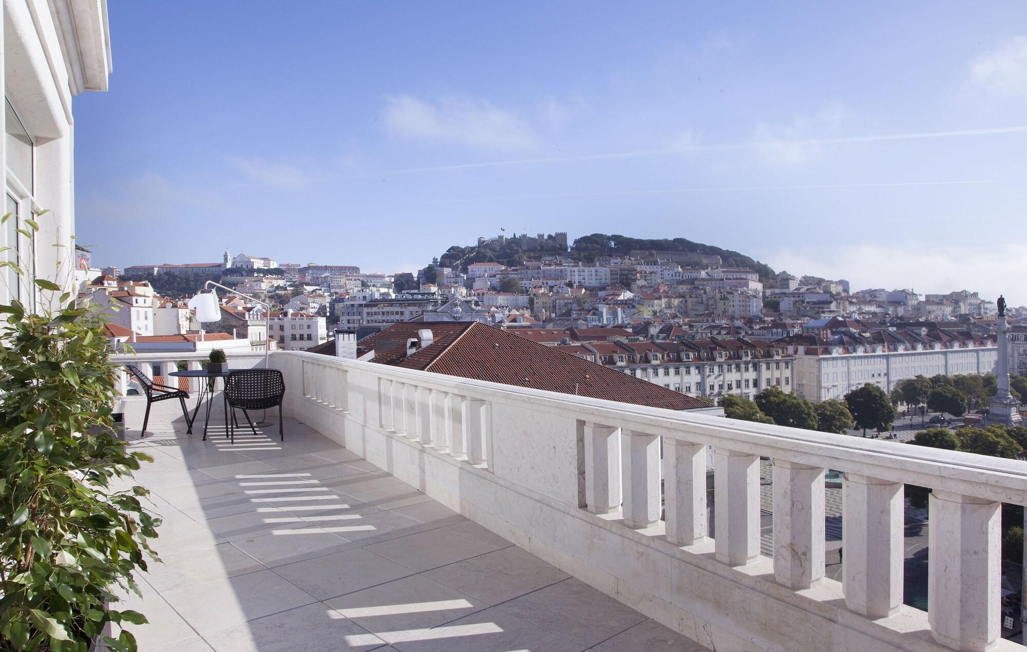 Altis Avenida Hotel Lisbon Exterior photo View of the Acropolis from the hotel