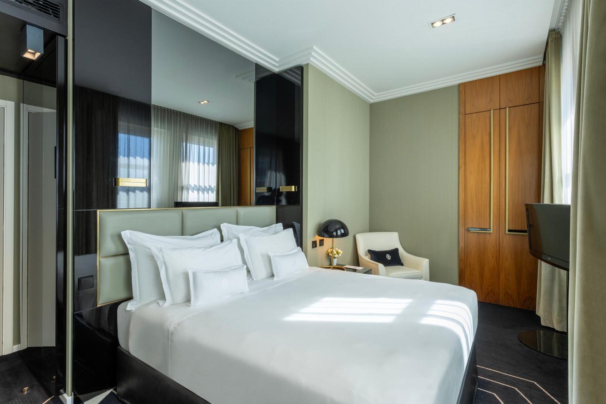Altis Avenida Hotel Lisbon Exterior photo Deluxe room